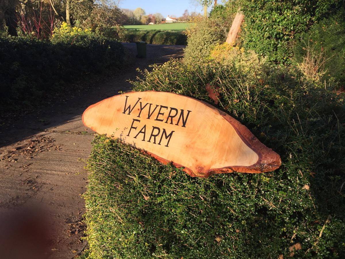 Wyvern Farm Garvestone ภายนอก รูปภาพ